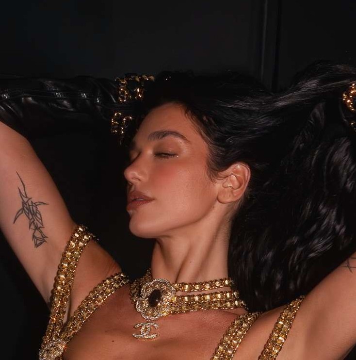 Stepheñ tweet media