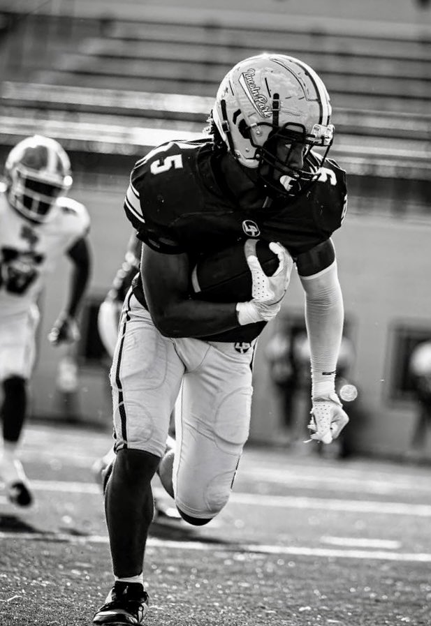 TopGunQB's tweet image. Congrats to #TopGunChicagoExpress7v7 #2027 teammates @DanBroomfield5 &amp;amp; @sam_vandello for being nominated for the @MoKan_Sports #TopProspect game @Elite7evens #TurfWars in #KC!