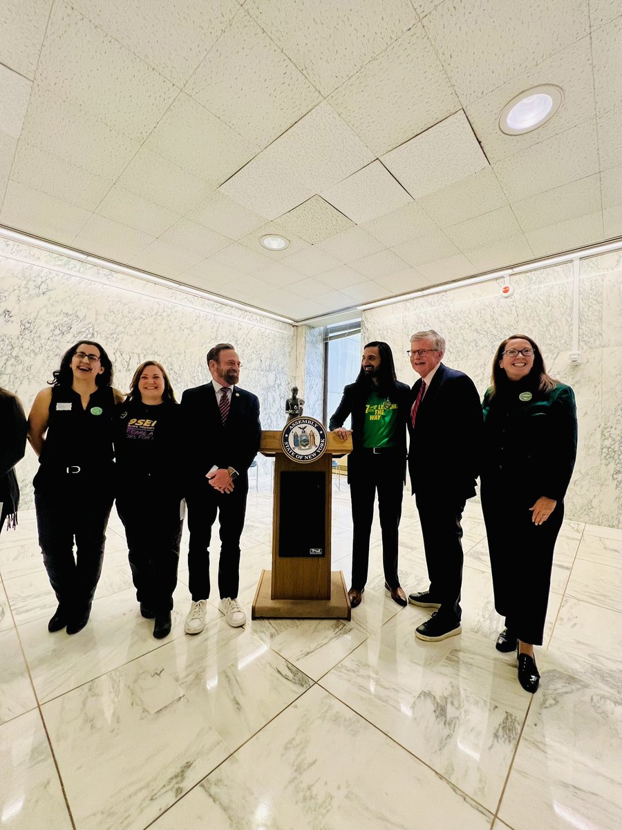 LCATadvocacy's tweet photo. Thank you to @DC37nyc, @1199SEIU, @_northernrivers &amp; @nyuniversity for your steadfast support! https://t.co/U1EwzgInfg