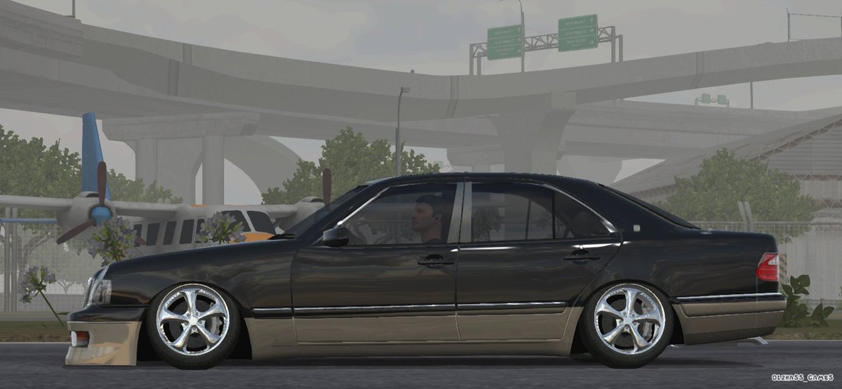 cpmsp4216's tweet photo. 15 CROWN   #再現車
#CPM  #カーパーキング https://t.co/bZzT5DfQyX