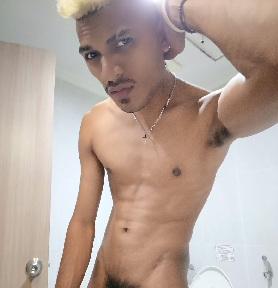 mixmaxvip's tweet photo. Shoot before shower https://t.co/3koA2AG4hb