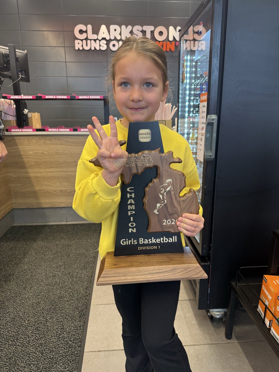 ClarkstonGBB's tweet photo. 3-peat 🏀 District trophy making its way around Clarkston this morning before our “get to” practice! 😉 https://t.co/Tnw7JGX1Qh