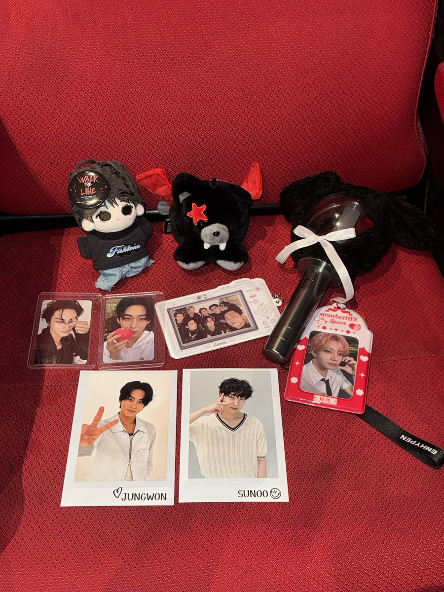 veiledreverie_'s tweet photo. watched twice para masecure pocketz 🥹🫶

#WALKTHELINESUMMEREDITION https://t.co/tlgVsqnTfj