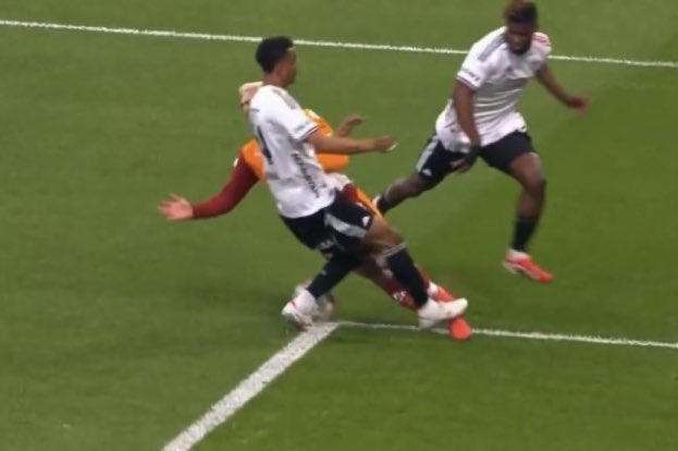 Peşindeyiz Galatasaray! tweet media