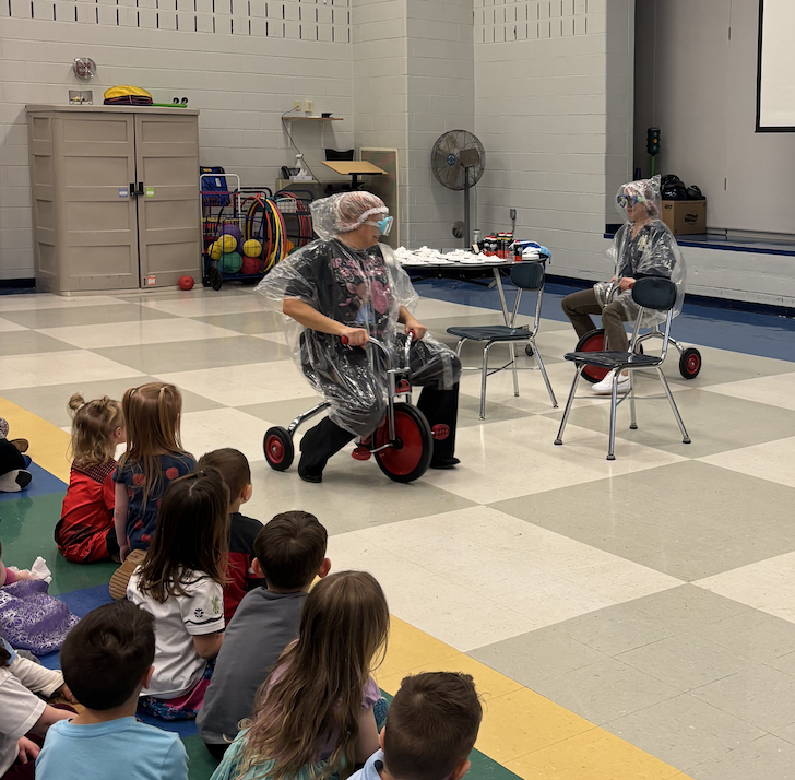 GingerWhite777's tweet photo. New Egypt Primary School students crushed the 100 Book Challenge for #ReadAcrossAmerica, which meant our administrators had to keep their promise… pies in the face!
Anything to celebrate great readers and a love of books!  @NE_AllWarriors 
#ReadAcrossAmerica #100BookChallenge https://t.co/Ecx9eVP6gW