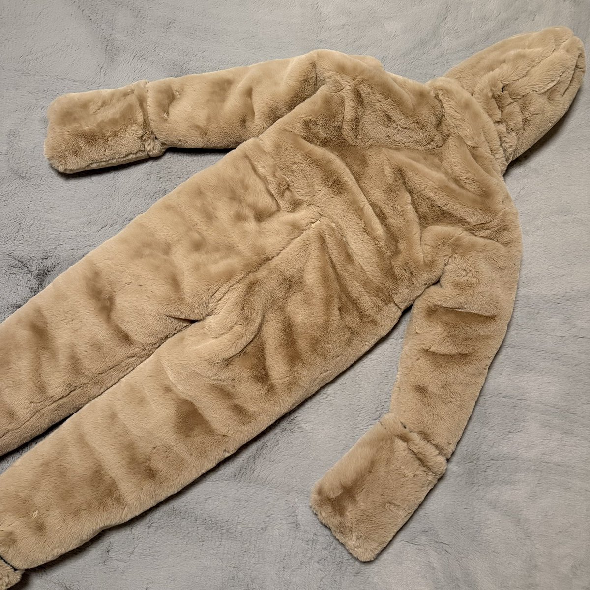 SaoriFur's tweet photo. Fur inner suit (separate hands &amp; feet type) 🐾

Soft and comfortable fur inner suit with separate arms and legs.

Custom orders are also available!
DM me if you’re interested 🧸 https://t.co/fu8ilKS5A7