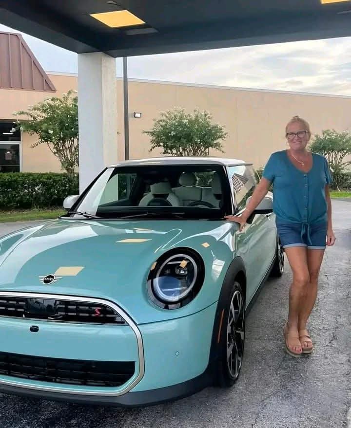 Sherry Colbert tweet media