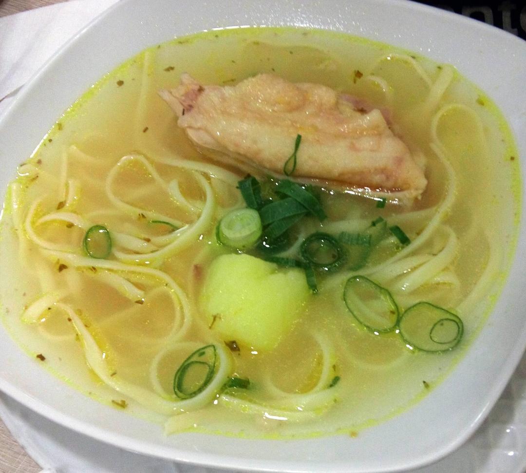 statsglobe's tweet photo. 🍜 Most Iconic Soup from Each Country:

🇵🇪 Peru – Caldo de Gallina
🇯🇵 Japan – Ramen
🇰🇷 South Korea – Kimchi Jjigae
🇮🇳 India – Sambar
🇻🇳 Vietnam – Pho
🇧🇷 Brazil – Caldo de Feijão
🇳🇬 Nigeria – Egusi Soup
🇩🇪 Germany –  Kartoffelsuppe
🇪🇸 Spain – Gazpacho
🇮🇹 Italy – Minestrone
🇨🇦 Canada – Pea Soup
🇫🇷 France – French Onion Soup
🇵🇹 Portugal – Caldo Verde
🇹🇭 Thailand – Tom Yum
🇨🇳 China – Hot and Sour Soup
🇬🇷 Greece – Avgolemono
🇹🇷 Turkey – Mercimek Çorbası
🇷🇺 Russia – Borscht
🇺🇦 Ukraine – Borscht
🇵🇱 Poland – Żurek
🇭🇺 Hungary – Gulyás
🇷🇴 Romania – Ciorbă de burtă
🇲🇦 Morocco – Harira
🇪🇬 Egypt – Molokhia
🇪🇹 Ethiopia – Shorba
🇳🇵 Nepal – Thukpa
🇲🇳 Mongolia – Guriltai Shul
🇰🇿 Kazakhstan – Beshbarmak Soup
🇮🇩 Indonesia – Soto Ayam
🇲🇾 Malaysia – Laksa
🇵🇭 Philippines – Sinigang
🇺🇸 United States – Clam Chowder
🇲🇽 Mexico – Pozole
🇨🇱 Chile – Cazuela
🇦🇷 Argentina – Locro
🇸🇪 Sweden – Ärtsoppa
🇫🇮 Finland – Lohikeitto
🇩🇰 Denmark – Ærtesuppe
🇸🇳 Senegal – Soup Kandia
🇿🇦 South Africa – Umngqusho Stew
🇮🇷 Iran – Ash Reshteh
🇮🇶 Iraq – Shorbat Adas
🇸🇦 Saudi Arabia – Jareesh Soup
🇵🇦 Panama – Sancocho
🇨🇷 Costa Rica – Olla de Carne
🇦🇪 United Arab Emirates – Harees
🇮🇱 Israel – Chicken Soup
🇯🇴 Jordan – Shorbet Freekeh
🇱🇧 Lebanon – Shorbet Adas
🇰🇼 Kuwait – Marag Laham
🇴🇲 Oman – Shorbat Harees
🇶🇦 Qatar – Thareed
🇵🇰 Pakistan – Yakhni
🇧🇩 Bangladesh – Dal
🇱🇰 Sri Lanka – Parippu
🇦🇫 Afghanistan – Shorwa
🇲🇲 Myanmar – Mohinga
🇱🇦 Laos – Khao Piak Sen
🇰🇭 Cambodia – Samlor Korko
🇳🇴 Norway – Fiskesuppe
🇮🇸 Iceland – Kjötsúpa
🇧🇪 Belgium – Waterzooi
🇨🇭 Switzerland – Bündner Gerstensuppe
🇦🇹 Austria – Frittatensuppe
🇨🇿 Czech Republic – Kulajda
🇸🇰 Slovakia – Kapustnica
🇭🇷 Croatia – Maneštra
🇷🇸 Serbia – Riblja Čorba
🇨🇮 Ivory Coast – Soup Kplala
🇨🇲 Cameroon – Eru Soup
🇧🇬 Bulgaria – Shkembe Chorba
🇬🇪 Georgia – Kharcho
🇦🇲 Armenia – Spas
🇦🇿 Azerbaijan – Dovga
🇹🇳 Tunisia – Chorba Frik
🇩🇿 Algeria – Chorba
🇬🇭 Ghana – Groundnut Soup
🇺🇬 Uganda – Groundnut Soup
🇩🇴 Dominican Republic – Sancocho
🇬🇹 Guatemala – Kak'ik
🇸🇻 El Salvador – Sopa de Pata