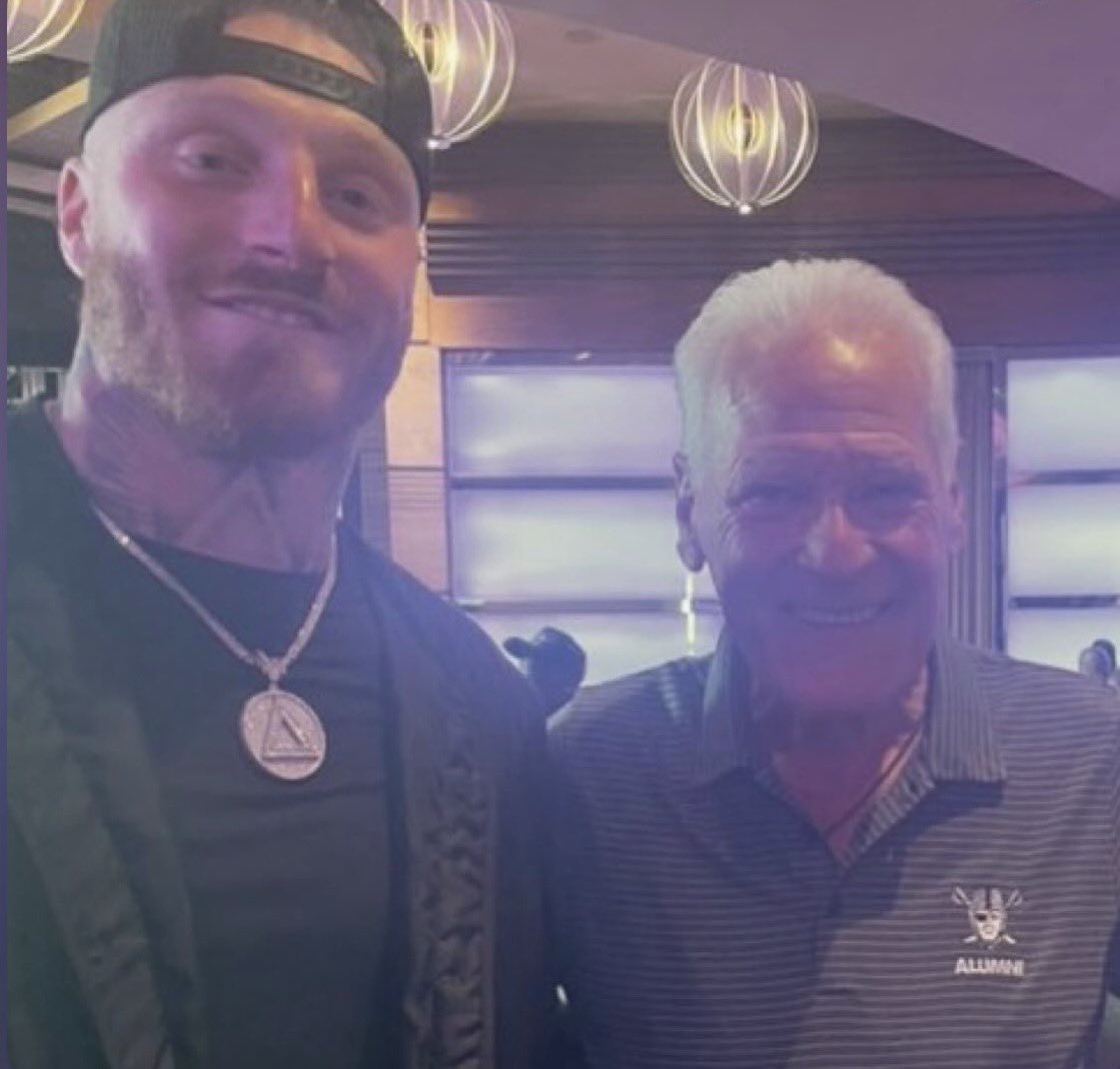 Thank you <a href="/CrosbyMaxx/">Maxx Crosby</a> 
Once a Raider Always a Raider 
<a href="/Raiders/">Las Vegas Raiders</a> #RaiderNation