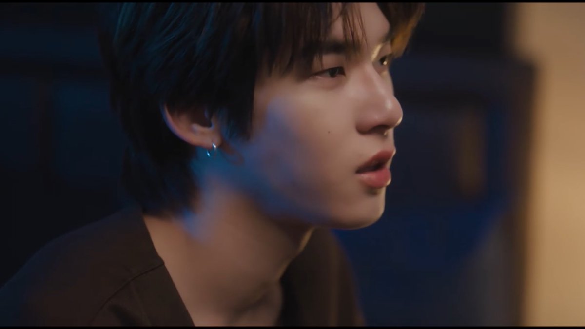 kittynaniez's tweet photo. does anyone still remember that one love mechanics shower scene.. now imagine this but make it duangqin https://t.co/dv6CHXNQ7W