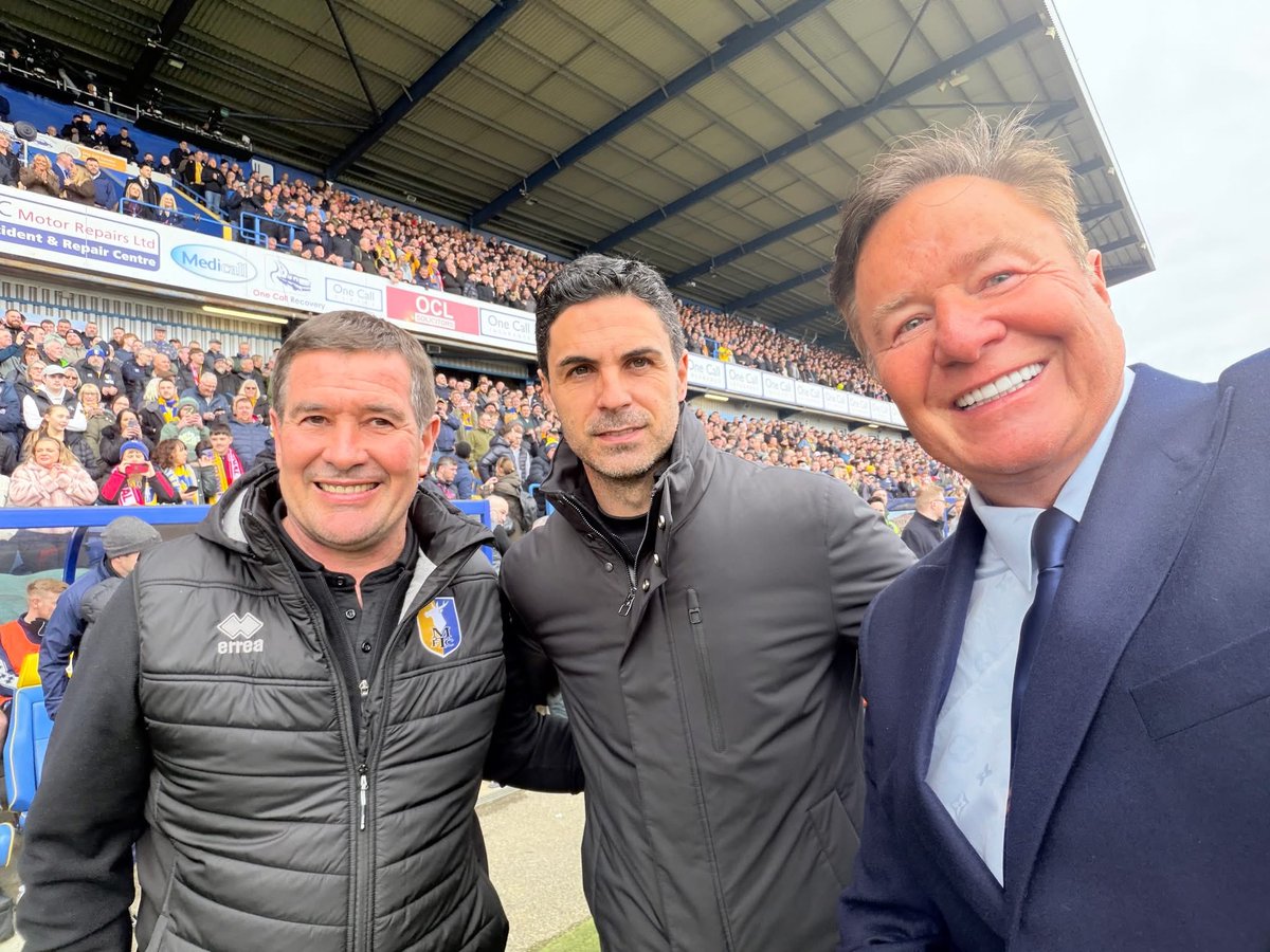 JRadfordMTFC's tweet image. So proud of our club today. 
We may have fallen just short against Arsenal, but the players, Nigel and the fans gave absolutely everything. A fantastic FA Cup occasion for Mansfield and a performance full of heart. Days like this remind you what football is all about.

COYS!
💛💙