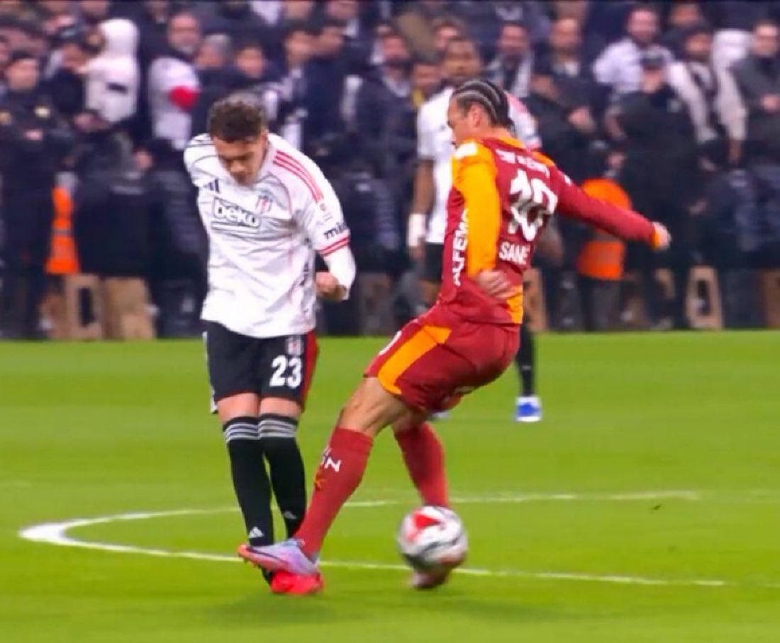 Yağız Sabuncuoğlu tweet media