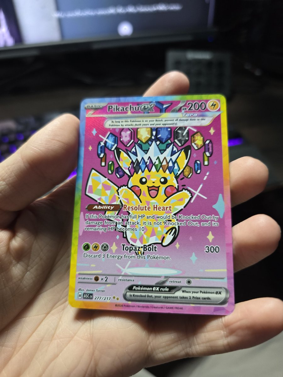 MachineGusYT's tweet photo. @YihaoChenTCG Not a god pack but I was also looking for Poké Pads and got this guy instead https://t.co/D6PggxkUp1