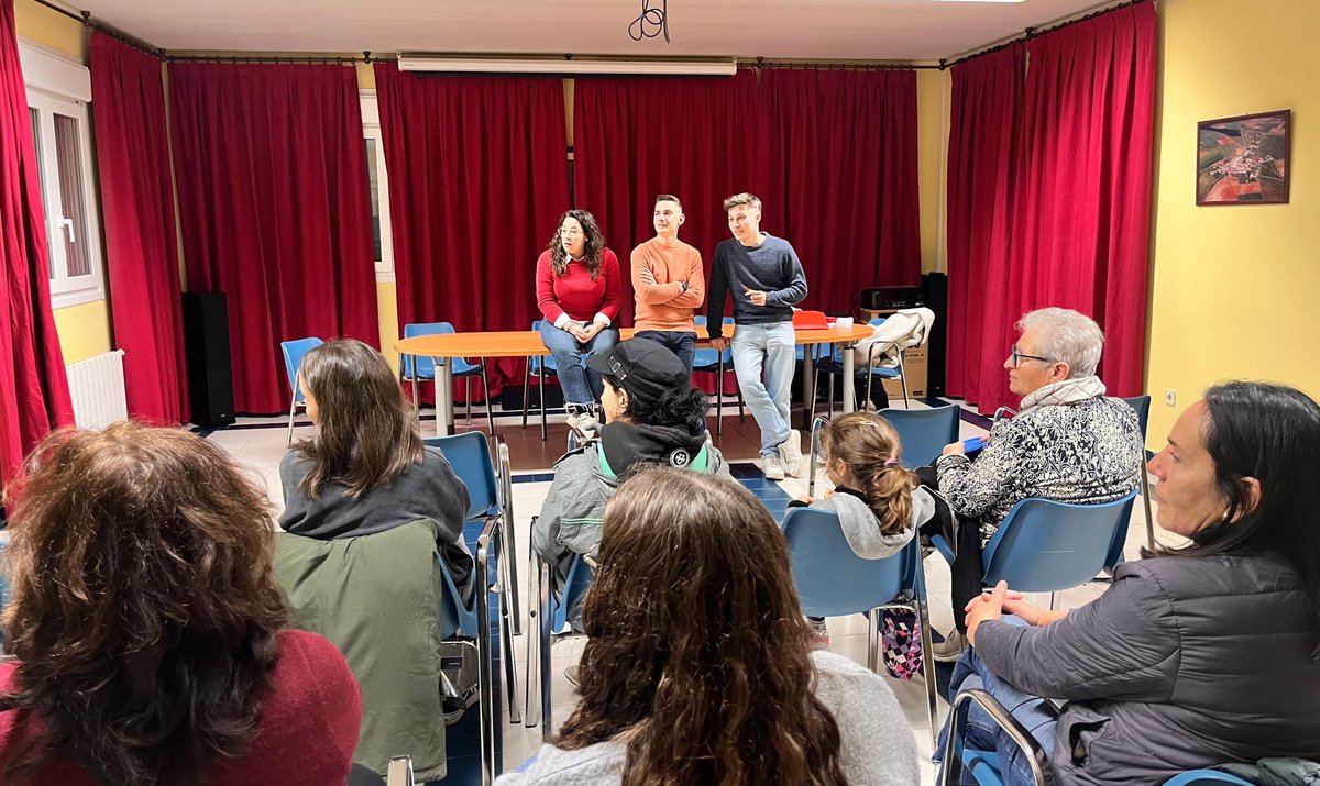 12 horas, 216 km, 8 municipios y un objetivo: que Castilla y León tenga el gobierno digno que merece su gente

Un gobierno socialista que devuelva la esperanza a una tierra maravillosa que lleva demasiado tiempo esperando

Gracias <a href="/PSOEdeSegovia/">PSOE Segovia</a> <a href="/JSCyL/">JSE-CyL</a> por invitarme a acompañaros