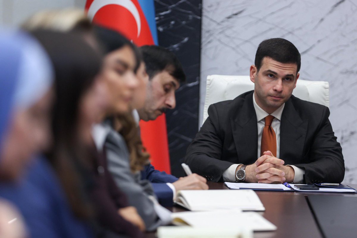 aqsia_aweda's tweet image. AQSİA üzvləri Bakı KOB Evində  @MammadovOrkh ilə işgüzar görüş keçirib. Görüşdə qadın sahibkarların fəaliyyəti, yeni təşəbbüslər və əməkdaşlıq imkanları müzakirə olunub.

#AQSİA #QadınSahibkarlığı #KOBİA