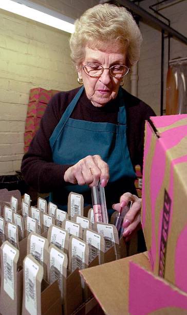 2001 Live tweet media