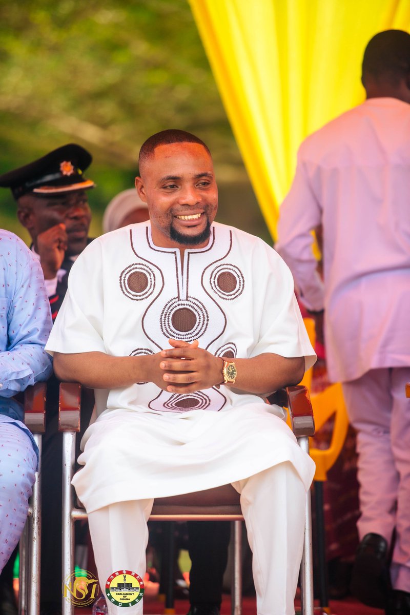 AssintrendzTv's tweet photo. Photo📸: Scenes from Independence Day celebration in Assin Fosu 🇬🇭
Ghana first! ❤️💛💚

#assintrendztv #trendzupdate #trendingpost #IndependenceDay #trendingnow #GhanaMonth #AssinFosu https://t.co/WFEkyOL8Pb