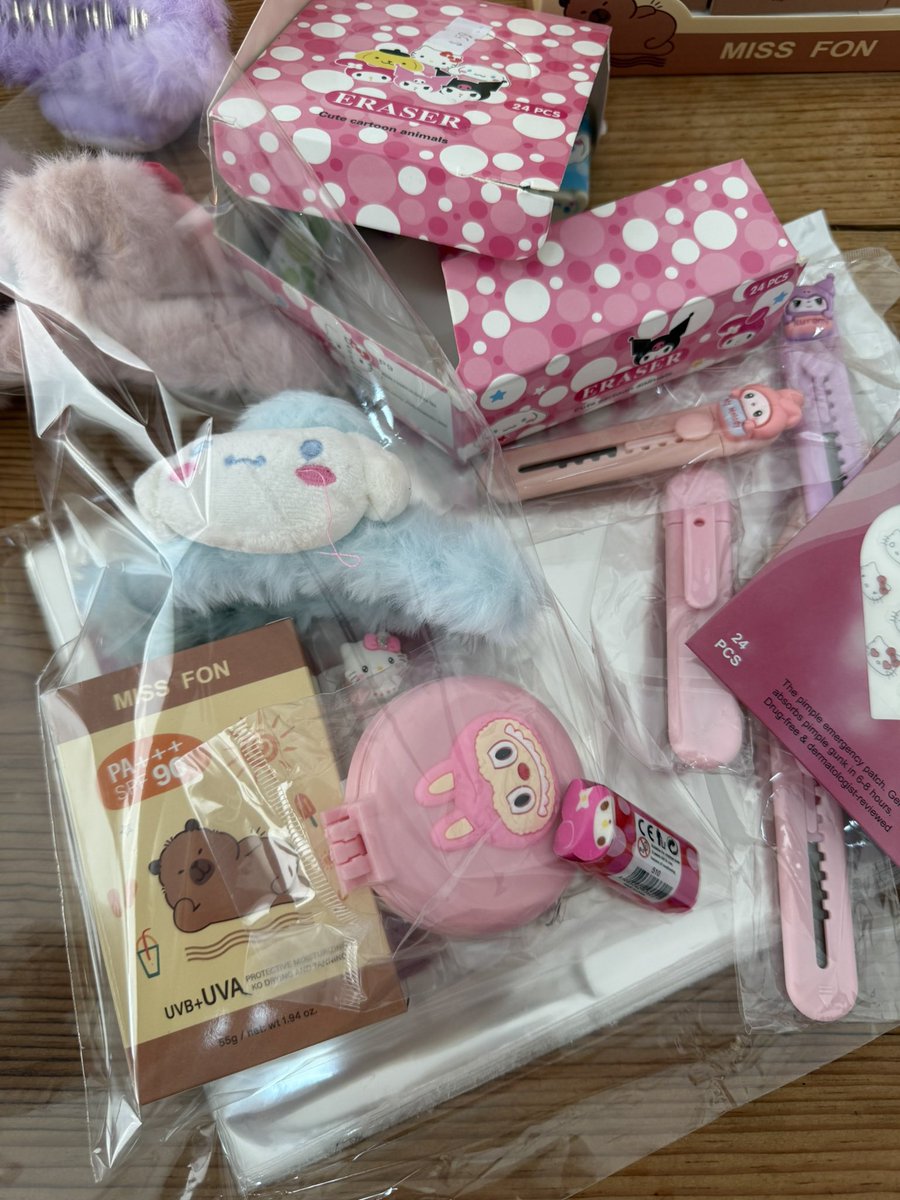 Meredith Gay 🛋️✨ tweet media