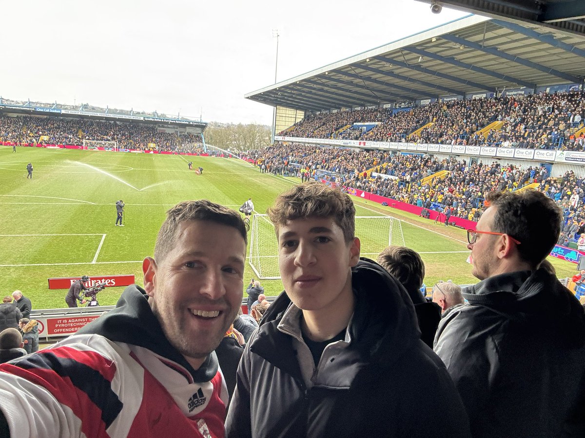 Andrew Emden tweet media