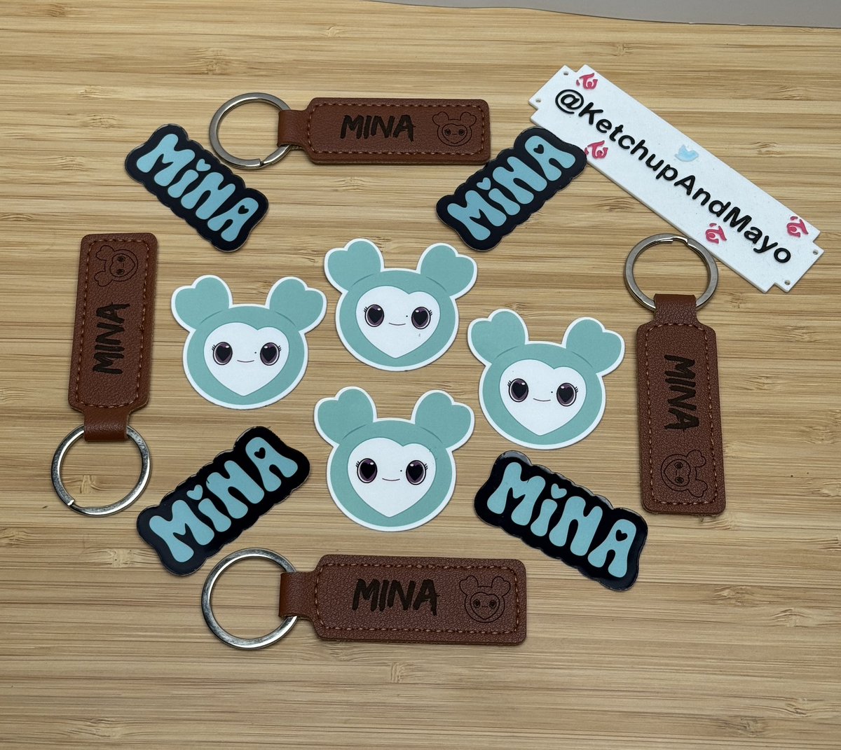 KetchupAndMayo's tweet photo. 🐧🌎Worldwide FREE Giveaway!🌎🐧 It's Mina's birthday soon! 🚨MUST repost to be entered!🚨 1 Leather Mina keychain, 1 Mively sticker, a "Mina" sticker for each winner. 4 Winners picked March 20th. Sent by postal service anywhere in the world! This is 👉FREE👈 to you, so why don't you repost now? RULES🚨: REPOST♻️, FOLLOW🚶‍♂️, LIKE❤️!

#TWICE #MINA #미나 #happyMINAday