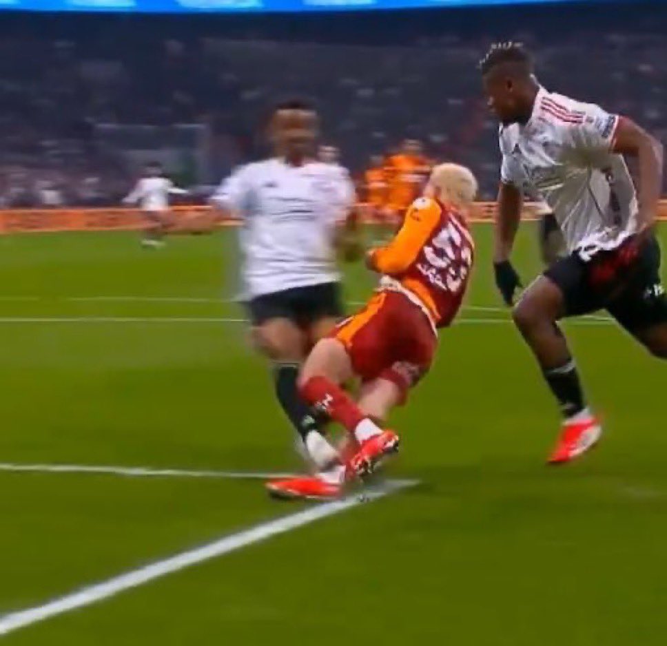 yacine adli tweet media