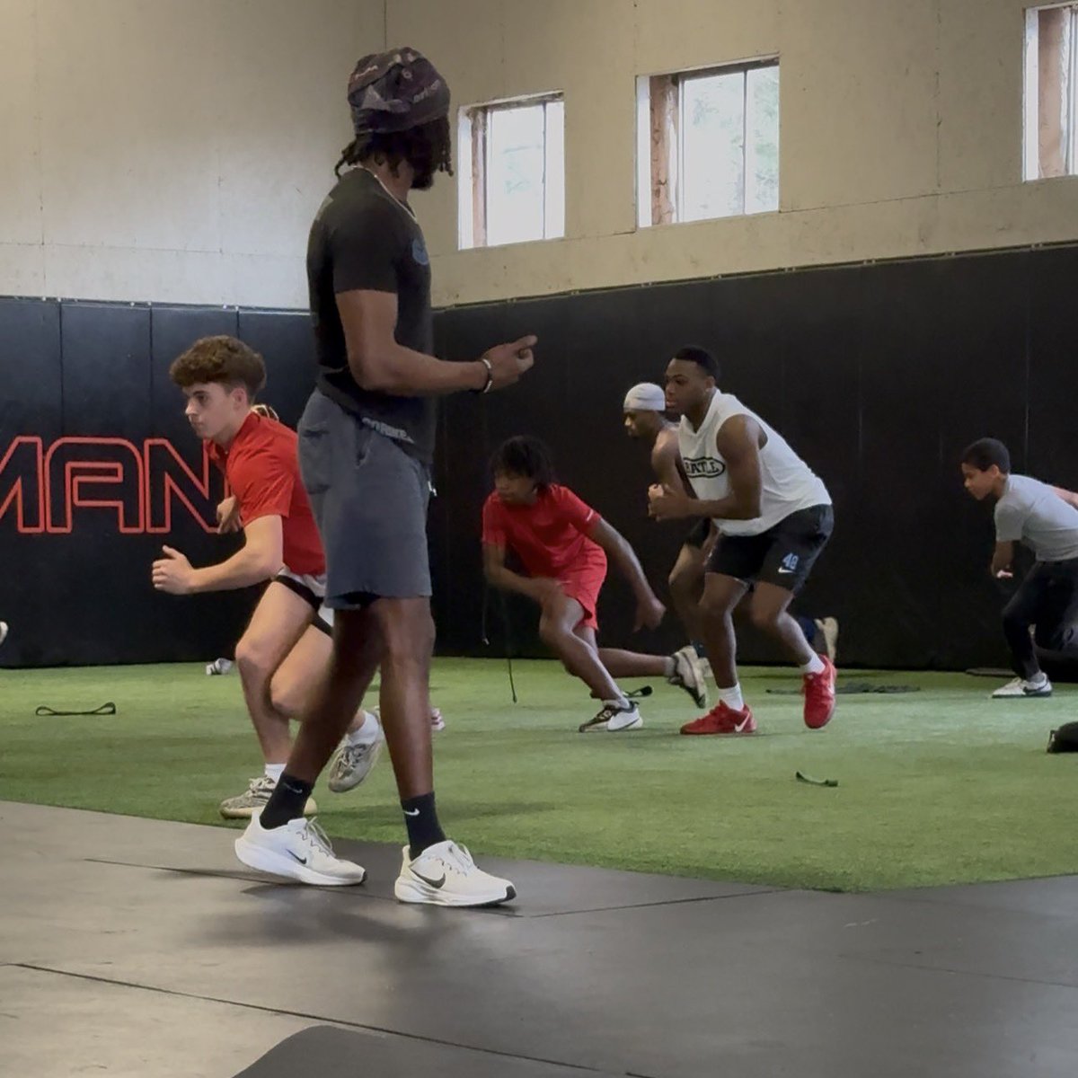mitch_praytor's tweet photo. Saturday training with @AwesomeJet20. Let’s gooooo! @ColePraytor https://t.co/ZzO7XbsmHp