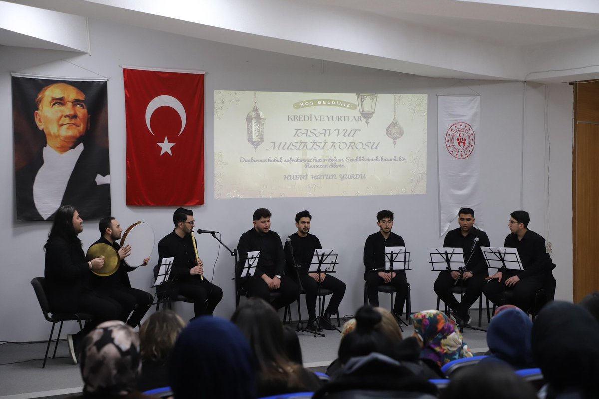 KarabukKYGM's tweet photo. 📍 Hubbi Hatun Yurdu

Ramazan ayının manevi atmosferinde düzenlenen programda Yücel Huzurevi’nden gelen misafirlerle öğrencilerimiz aynı sofrada buluştu. İftar öncesi Tasavvuf Musiki Korosu eserler seslendirdi. Program sonunda pamuk şeker ve Osmanlı macunu ikram edildi. 🌙🍬 https://t.co/ptfV2Wu3ew