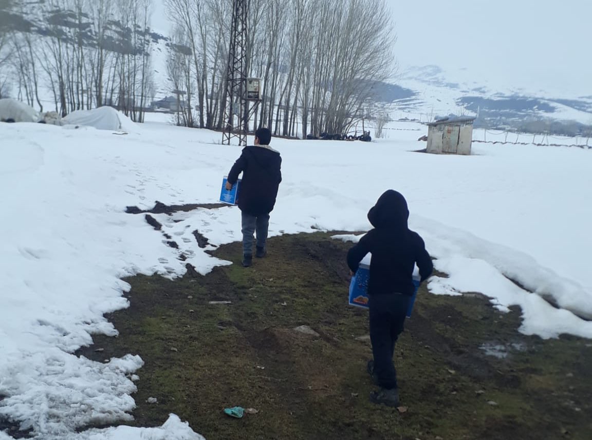 🌙 Ramazan Kardeşliğe Çağrı

Ağrı İHH Patnos Temsilciliği olarak, ilçemiz ve Çavuş Köyünde yetim ve ihtiyaç sahibi 28 ailemizi ziyaret ederek desteklerinizle Ramazan kumanyası ve zekat dağıtımı gerçekleştirdik.

İyilik Her Zaman Her Yerde.
#PatnosİHH