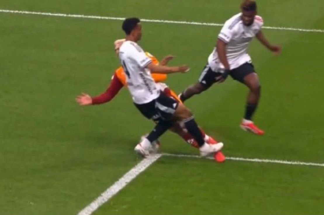 A.Alican tweet media