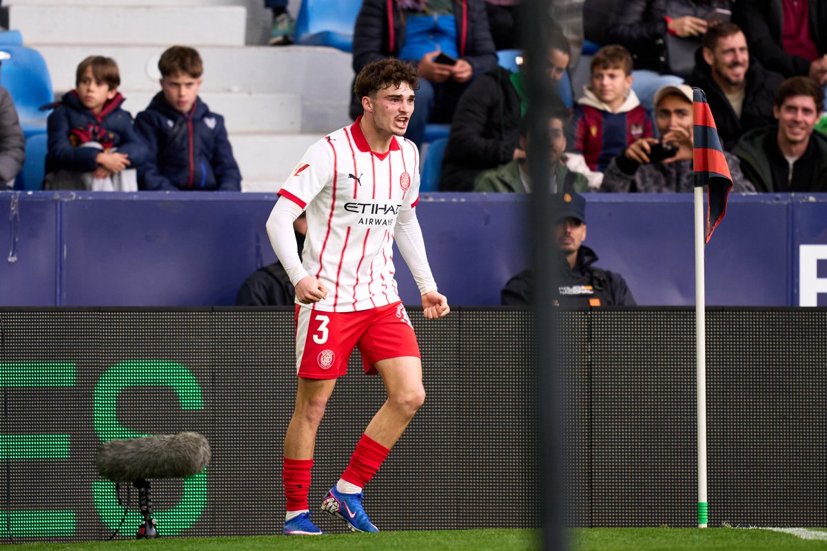 Joel Roca ha revolucionat el partit contra el Levante amb la seva entrada a la segona part. No només pel gol als instants finals (amb incògnita inclosa), sinó per la seva insistència des de la banda veient el conjunt rival tan enfosat. Gran actuació del camprodoní.