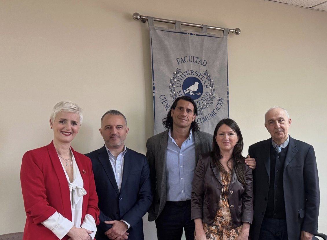 Bella Palomo tweet media