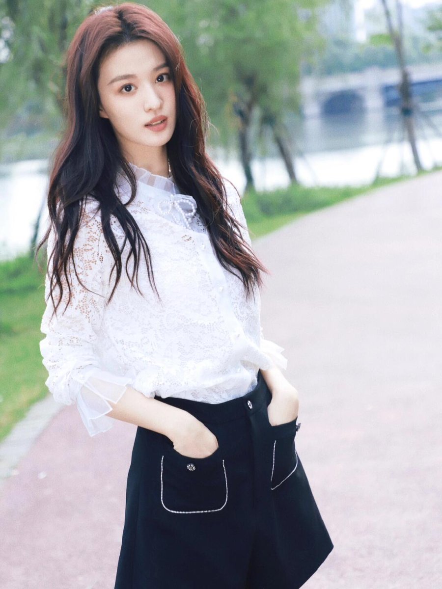 churanzip's tweet photo. Wang Churan on this day, 3 years ago. https://t.co/8ynIZpBWTD
