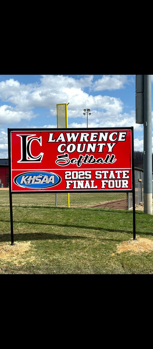 LC Softball tweet media