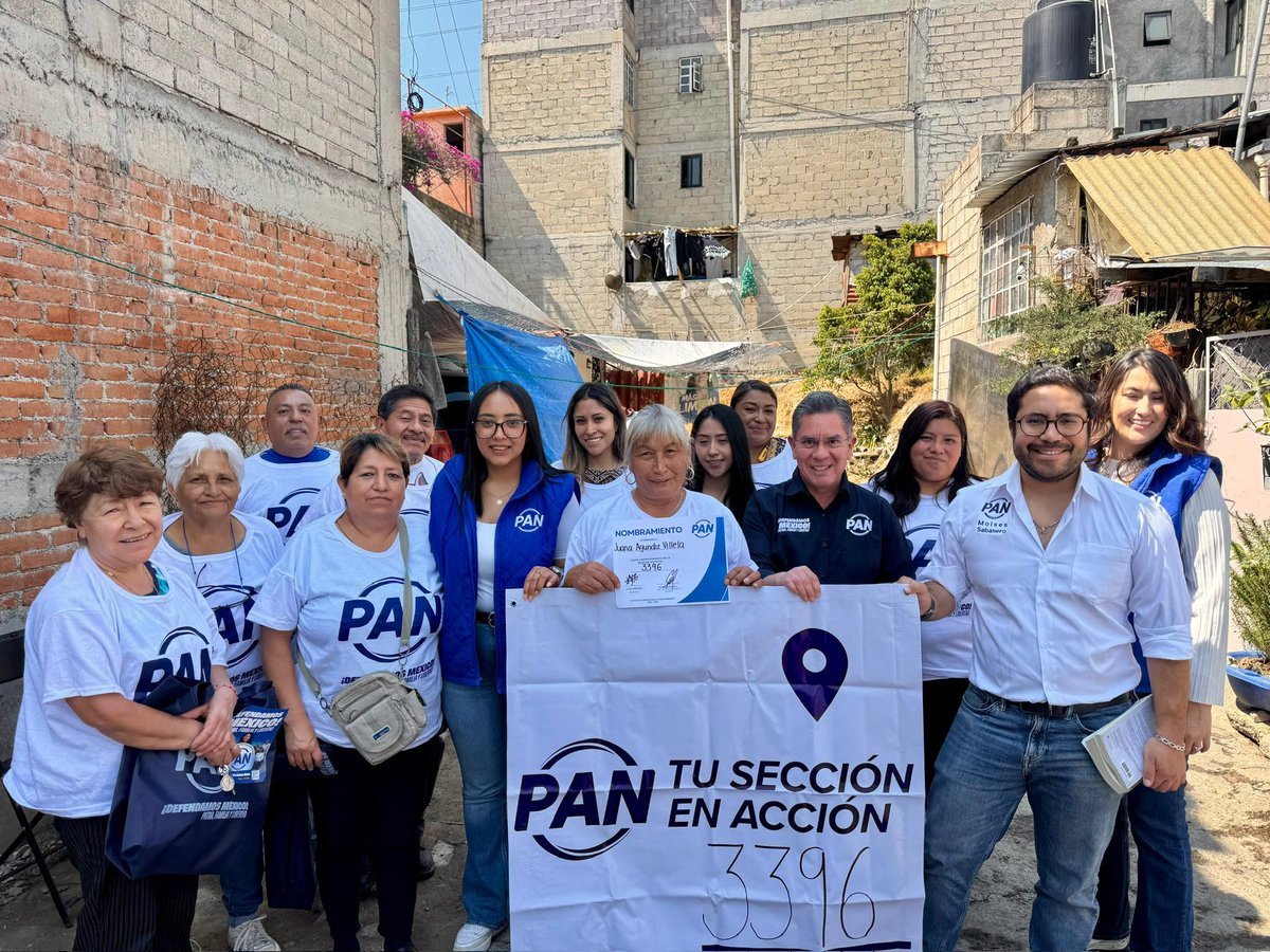 PabloMontesOlmo's tweet photo. ¡En las colonias 8 de Agosto, Cehuayo y Golondrinas, el @pan_ao instaló los Comités Seccionales con militantes y simpatizantes de Álvaro Obregón comprometidos con los valores de @AccionNacional!

¡Seguimos avanzando con #TuSecciónEnAcción! 🔵 https://t.co/B4SdbQlFDr