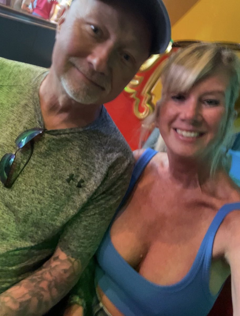 Amy☀️ tweet media