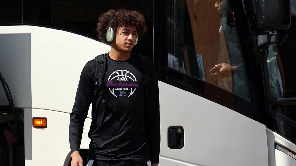 BlueHoseMBB's tweet photo. The Blue Hose are in the 🏠

#GoBlueHose | #ForEachOther https://t.co/aQUAfHY4s8