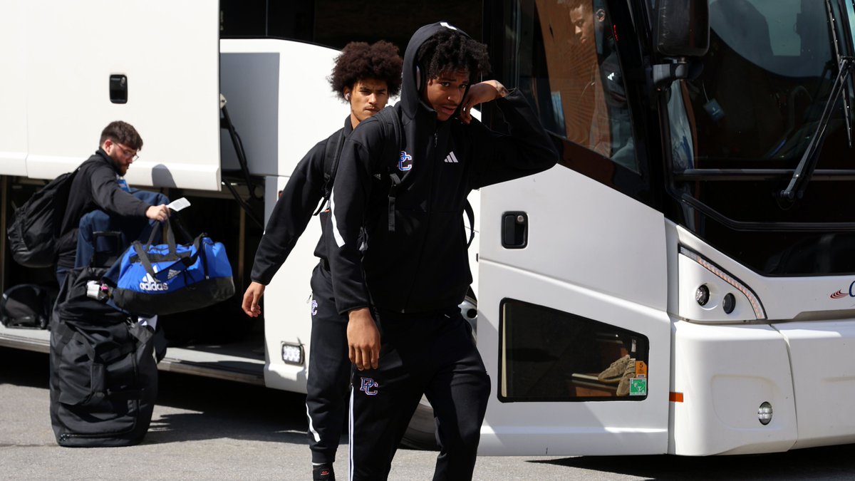 BlueHoseMBB's tweet photo. The Blue Hose are in the 🏠

#GoBlueHose | #ForEachOther https://t.co/aQUAfHY4s8