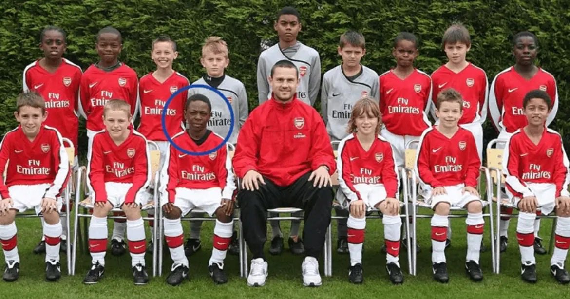 brasilgooners's tweet image. 📸 Eberechi Eze e Victor Adeboyejo ao final de Mansfield 1–2 Arsenal.

Ambos fizeram parte da academia do Arsenal por volta de 2009–2010. #MadeInHaleEnd