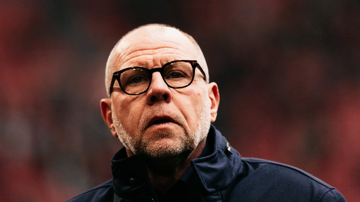 Waar Ajax al weken niet in vorm verkeert, kan dat net zo goed gezegd worden van de tegenstander van vandaag. Groningen verloor al zes duels op rij. Voor Ajax zou je zeggen: de kans op revanche, zeker na afgelopen seizoen. Tijd voor een analyse van een dramatische Ajax-wedstrijd.
