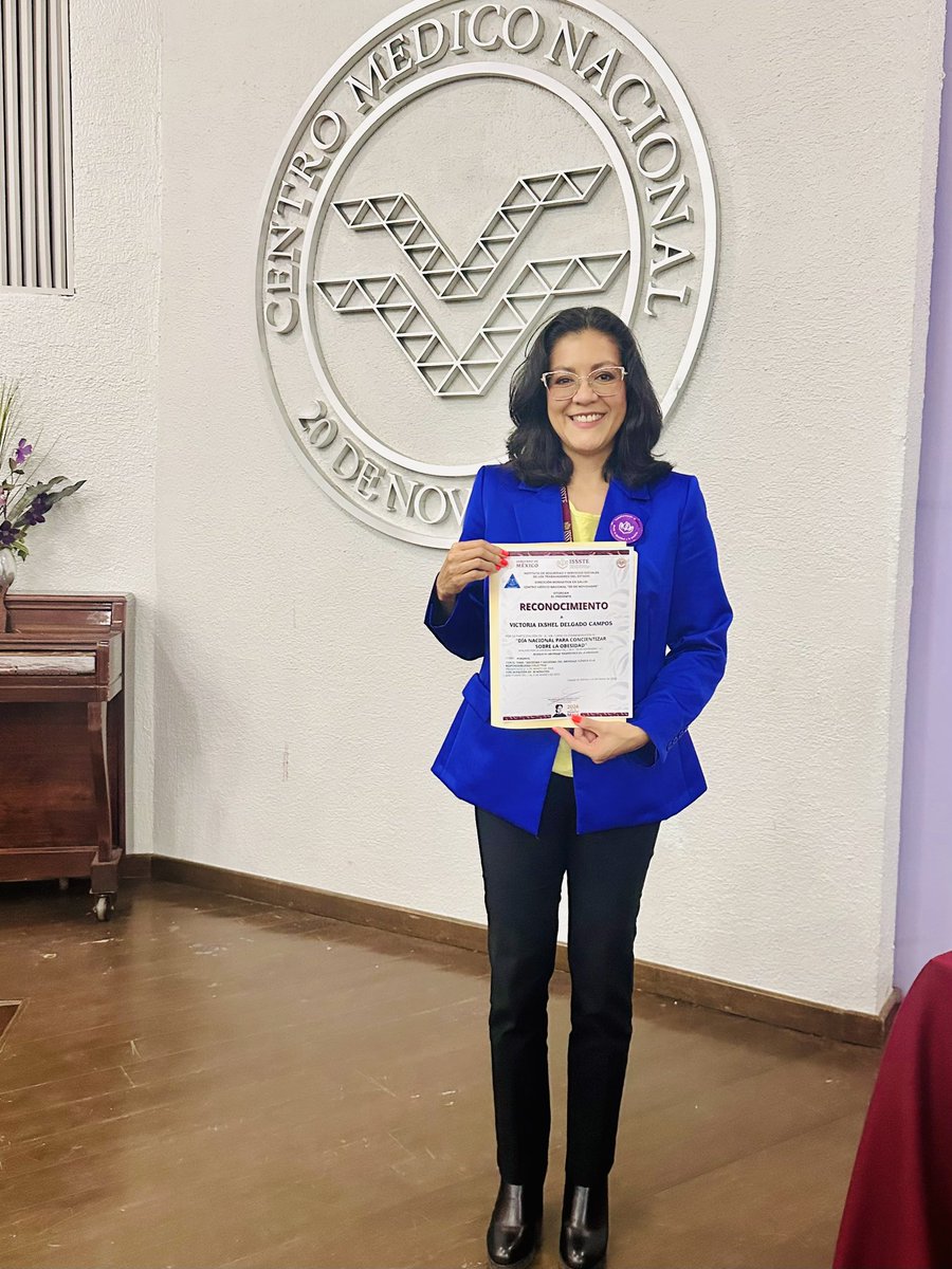 IxshelDelgado's tweet photo. #DíaMundialContraLaObesidad
1º Curso en conmemoración al Día Nacional para concientizar sobre la Obesidad.
Hablamos sobre cómo el proceso de alimentación-nutrición tiene una base social y cómo transitar de los abordajes clínicos a la responsabilidad colectiva.
#ISSSTE #CMN20Nov https://t.co/0J2YTjTD5p