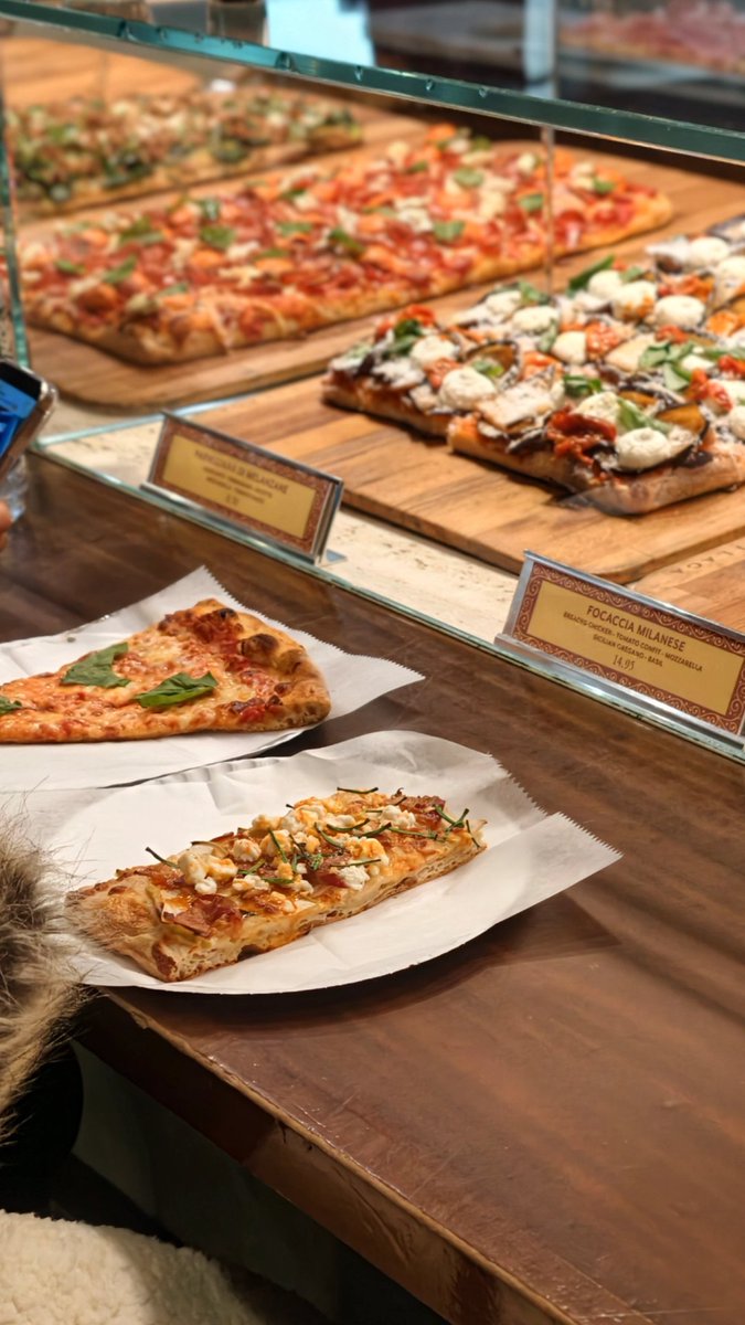 Always on the hunt for great food every day. I never get tired of it. #Foodie #Weekend