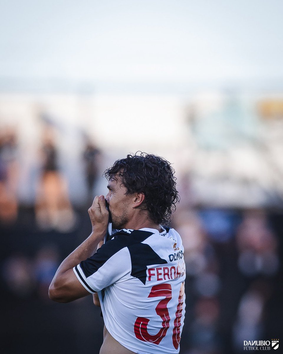Danubio va hoy por su primer triunfo en el Campeón del Siglo. Su rival lleva 22 partidos invicto (20V, 2E) en esa cancha.

Parece difícil pero el equipo no se va a achicar y buscará su tercer triunfo en este Apertura y ponerse arriba.

👊¡Vamos nosotros hoy!
