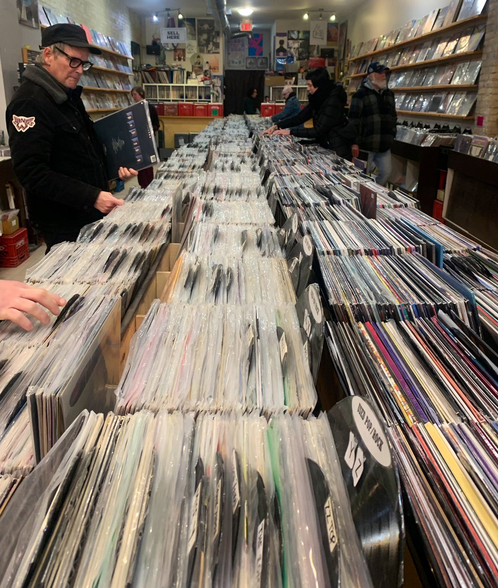 𝕮𝖍𝖗𝖎𝖘 tweet media