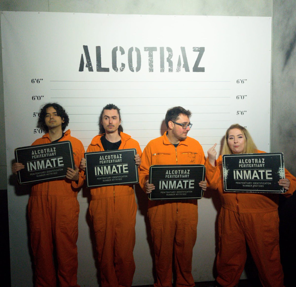 WE GOT CAUGHT

Explaining everything later..
This gacha cast will be legendary