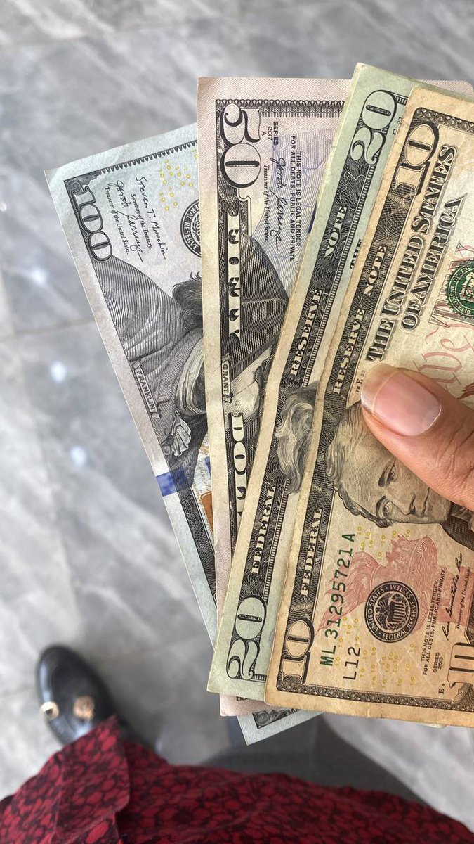 ZeusTHEgreat tweet media