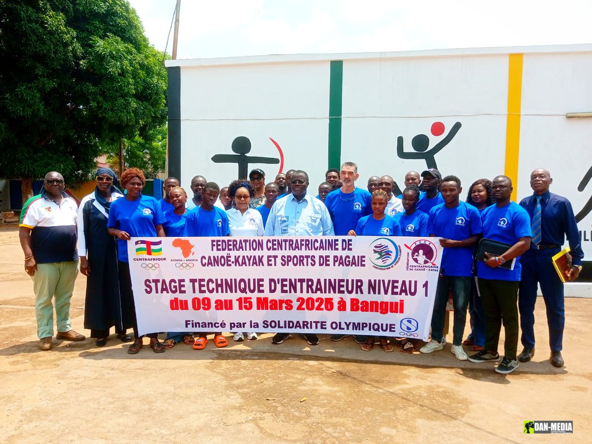 CNOSCA2's tweet photo. 07/03/2026 Le siège du Comité Nat.Olympique et Sportif Centrafricain  a servi de cadreà la cérémonie d'ouverture du stage technique pour entraîneurs de niveau 1 de la Féd. Centraf. de Canoë-Kayak. 
Sur financement de la Solidarité Olympique et conduit par Ionel LETCAE expert ICF. https://t.co/hlSd8poBrS