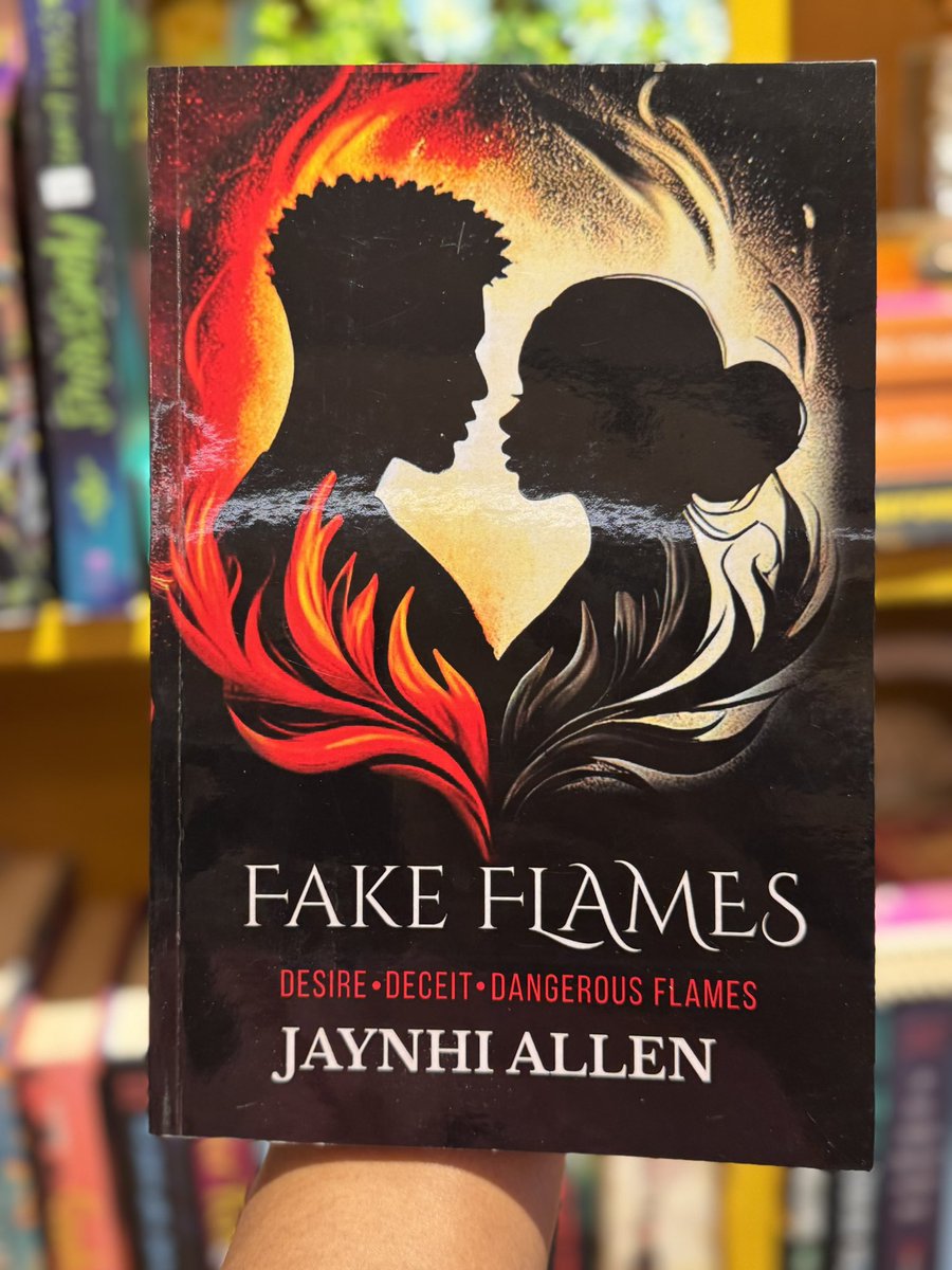 jaynhiJ's tweet photo. There’s no porn in this. Just a deranged and wealthy woman who hires a man to be her fake husband for a year. And when she goes missing, her fake husband becomes the suspect in her missing case. https://t.co/VktM7bFaGc
