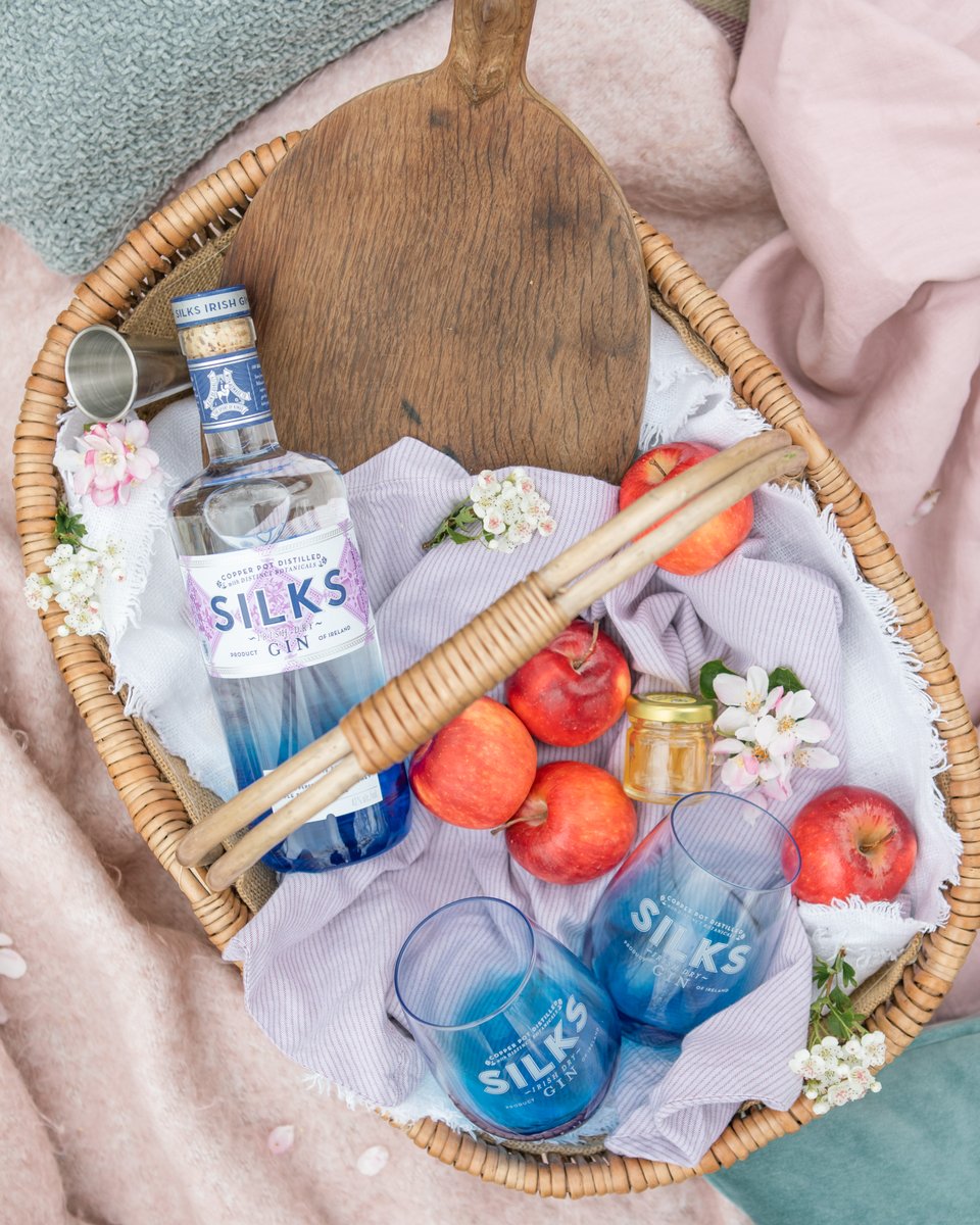 Silks Gin tweet media