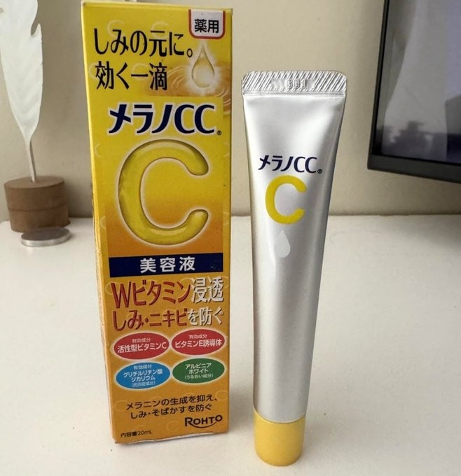 promonossabr's tweet photo. CLAREIA MANCHAS E AJUDA CONTROLAR OLEOSIDADE

🧴 Melano CC Sérum Essence Vitamina C 20g

🔥 DE 109 | POR 44,59 
↪️ Selecione "comprar com recorrência". Cancele quando quiser.

🔗https://t.co/ja4gu4f393 https://t.co/b6QRhoyRxA