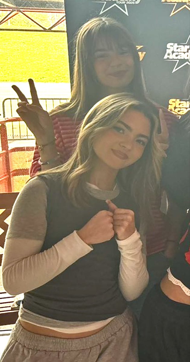 annobye's tweet image. melissa est ce qu’on est un pain comme ça🪐🪐🪐 #bread #fourà180